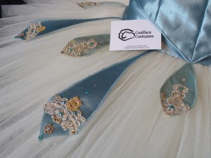 T16/02-skirt decoration